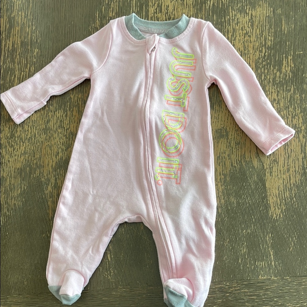 Nike Pink “Just Do It” Footed Sleeper – Newborn – Excellent Condition